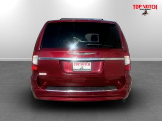 2011 Chrysler TOWN & COUNTRY Touring, keyless entry, Cruise control, Bluetooth in COLDBROOK, Nova Scotia - 5 - w320h240px