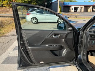 2014 Honda Accord V6 Touring | Rear Camera, Premium Audio, Bluetooth in COLDBROOK, Nova Scotia - 6 - w320h240px
