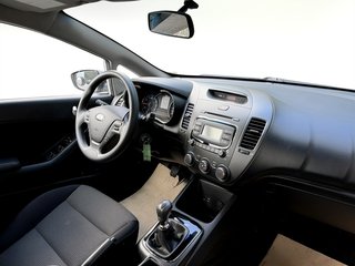 2017 Kia FORTE LX , keyless entry, Cruise control, Bluetooth in COLDBROOK, Nova Scotia - 6 - w320h240px
