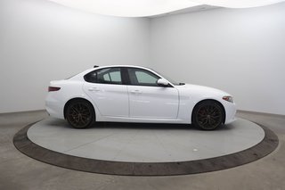 2017 Alfa Romeo GIULIA Ti in Chicoutimi, Quebec - 3 - w320h240px