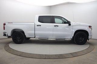 2022 Chevrolet Silverado 1500 Custom in Chicoutimi, Quebec - 3 - w320h240px