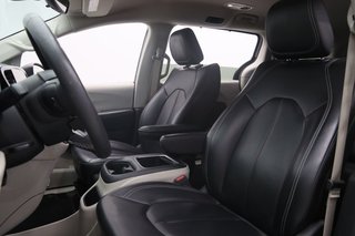 2023 Chrysler Pacifica in Baie-Comeau, Quebec - 6 - w320h240px