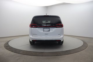 2023 Chrysler Pacifica in Sept-Îles, Quebec - 5 - w320h240px