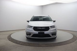 Chrysler Pacifica  2023 à Baie-Comeau, Québec - 2 - w320h240px