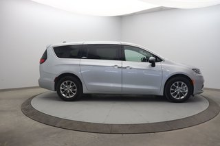 Chrysler Pacifica  2023 à Baie-Comeau, Québec - 3 - w320h240px