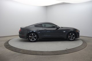 2017 Ford Mustang in Sept-Îles, Quebec - 3 - w320h240px