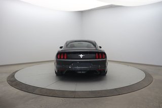 2017 Ford Mustang in Sept-Îles, Quebec - 5 - w320h240px