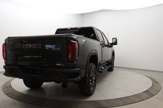 2023  Sierra 2500HD AT4 in Chicoutimi, Quebec - 4 - w320h240px