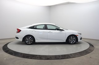 Honda Civic Sedan  2018 à Baie-Comeau, Québec - 3 - w320h240px