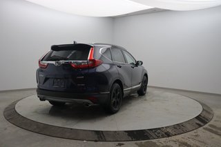 2017 Honda CR-V Touring in Jonquière, Quebec - 4 - w320h240px
