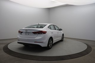 2018 Hyundai Elantra in Sept-Îles, Quebec - 4 - w320h240px
