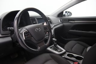 2018 Hyundai Elantra in Sept-Îles, Quebec - 6 - w320h240px