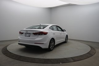 2018 Hyundai Elantra in Sept-Îles, Quebec - 4 - w320h240px
