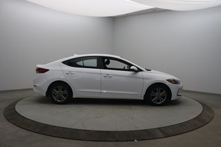2018 Hyundai Elantra in Sept-Îles, Quebec - 3 - w320h240px