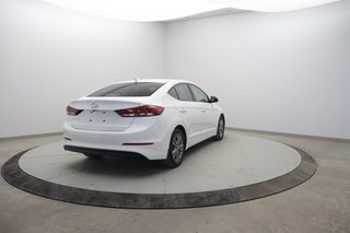 2018 Hyundai Elantra in Jonquière, Quebec - 4 - w320h240px