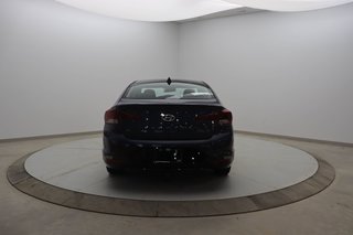 2020 Hyundai Elantra in Jonquière, Quebec - 5 - w320h240px