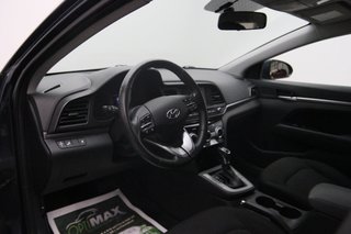 2020 Hyundai Elantra in Jonquière, Quebec - 6 - w320h240px