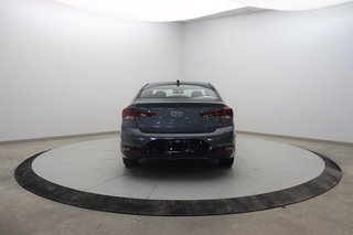 Hyundai Elantra  2020 à Jonquière, Québec - 5 - w320h240px