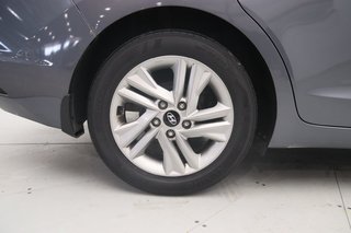 Hyundai Elantra  2020 à Jonquière, Québec - 6 - w320h240px