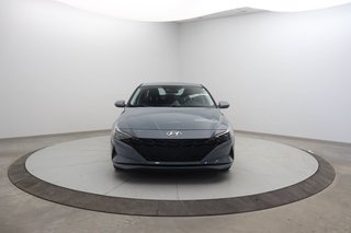 2023 Hyundai Elantra in Jonquière, Quebec - 2 - w320h240px