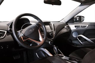 2016 Hyundai Veloster in Sept-Îles, Quebec - 6 - w320h240px