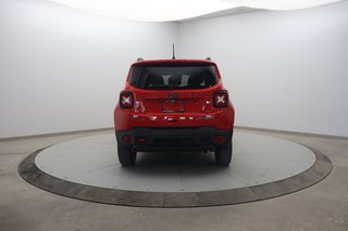 2019 Jeep Renegade Trailhawk in Chicoutimi, Quebec - 5 - w320h240px
