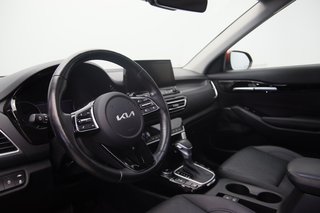 Kia Seltos  2022 à Jonquière, Québec - 6 - w320h240px