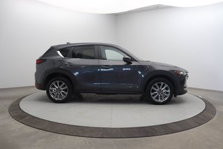 2021 Mazda CX-5 in Baie-Comeau, Quebec - 3 - w320h240px