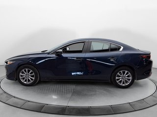 2022 Mazda 3 in Jonquière, Quebec - 5 - w320h240px