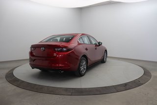 2022 Mazda 3 in Jonquière, Quebec - 4 - w320h240px