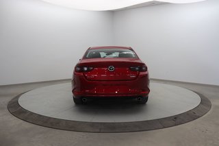 2022 Mazda 3 in Jonquière, Quebec - 5 - w320h240px