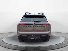 Nissan Pathfinder  2025