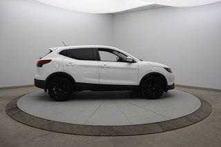 2019 Nissan Qashqai in Sept-Îles, Quebec - 3 - w320h240px