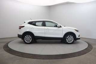 2021 Nissan Qashqai S in Chicoutimi, Quebec - 2 - w320h240px