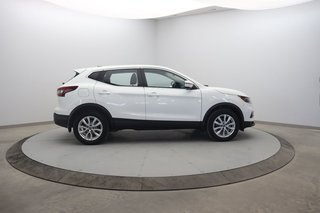 2023 Nissan Qashqai S in Chicoutimi, Quebec - 3 - w320h240px