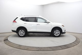 2016 Nissan Rogue in Chicoutimi, Quebec - 3 - w320h240px