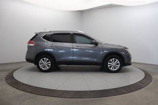 2016 Nissan Rogue in Baie-Comeau, Quebec - 3 - w320h240px