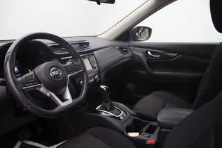 2017 Nissan Rogue in Jonquière, Quebec - 6 - w320h240px