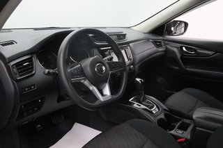 2018 Nissan Rogue in Sept-Îles, Quebec - 6 - w320h240px
