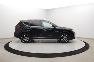 2019 Nissan Rogue in Sept-Îles, Quebec - 3 - w320h240px