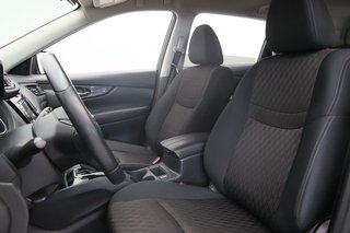 2019 Nissan Rogue in Baie-Comeau, Quebec - 6 - w320h240px
