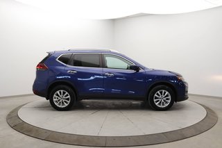2020 Nissan Rogue in Sept-Îles, Quebec - 3 - w320h240px