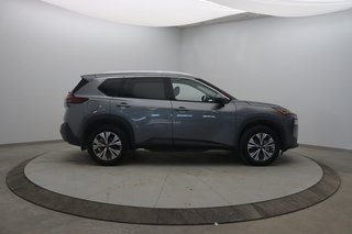 2021 Nissan Rogue in Baie-Comeau, Quebec - 3 - w320h240px