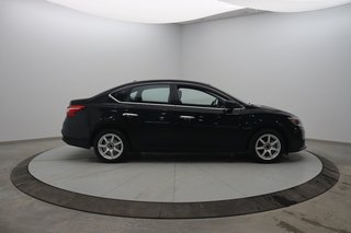 2017 Nissan Sentra in Sept-Îles, Quebec - 3 - w320h240px