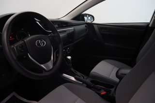 Toyota Corolla  2018 à Jonquière, Québec - 6 - w320h240px
