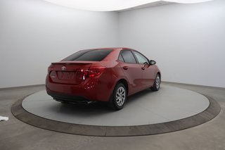 2019 Toyota Corolla in Jonquière, Quebec - 4 - w320h240px