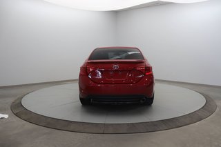 2019 Toyota Corolla in Jonquière, Quebec - 5 - w320h240px