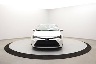 2022 Toyota Corolla in Sept-Îles, Quebec - 2 - w320h240px