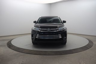 Toyota Highlander  2017 à Jonquière, Québec - 2 - w320h240px