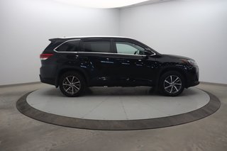 Toyota Highlander  2017 à Jonquière, Québec - 3 - w320h240px